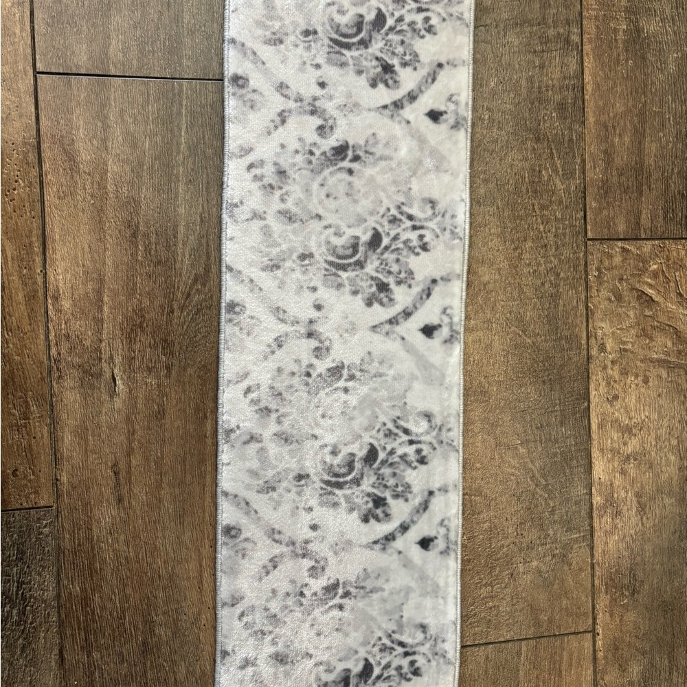 Gray and Ivory Floral Patterned Stair Rugs (Set of 12)
